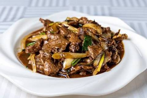 528-Agneau sauté aux échalotes et aux oignons 蔥爆羊肉
